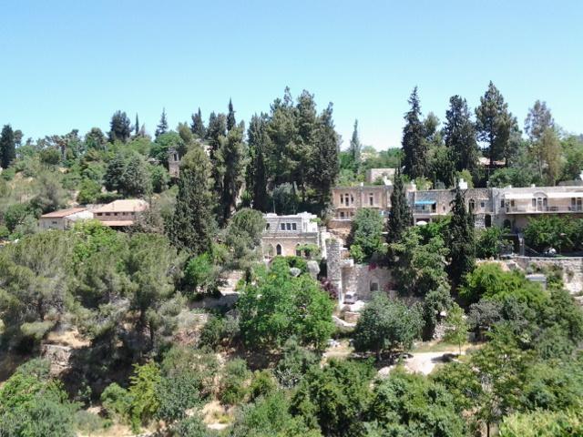 Rosary Sister Guest House Ein Karem Jerusalem Exterior photo